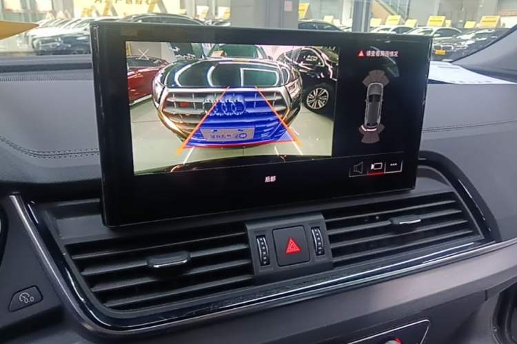 Used Audi Q5L 2022 40T Fashionable and Dynamic Model Audio And AC Panel
