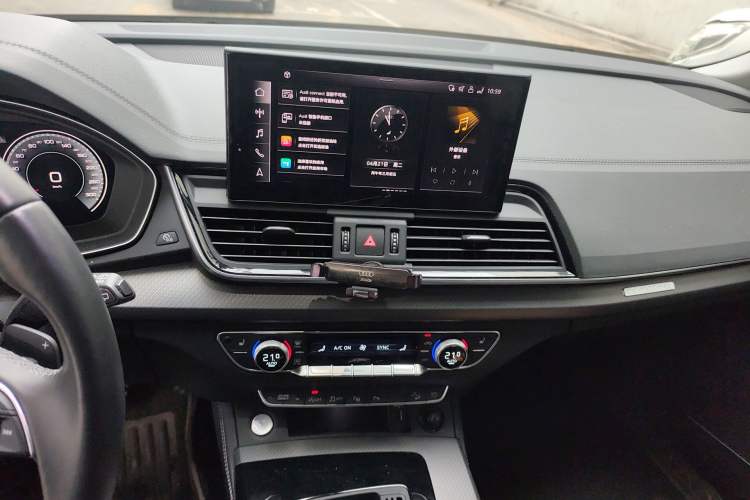 Used Audi Q5L 2022 Updated 40T Luxury Dynamic Edition Audio And AC Panel