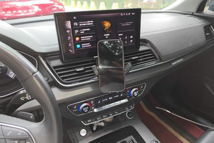 Used Audi Q5L 2022 40T Luxury Dynamic Model Audio And AC Panel