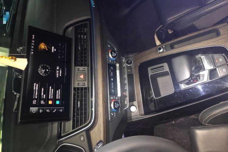 Used Audi Q5L 2022 45T Prestige Dynamic Edition Audio And AC Panel