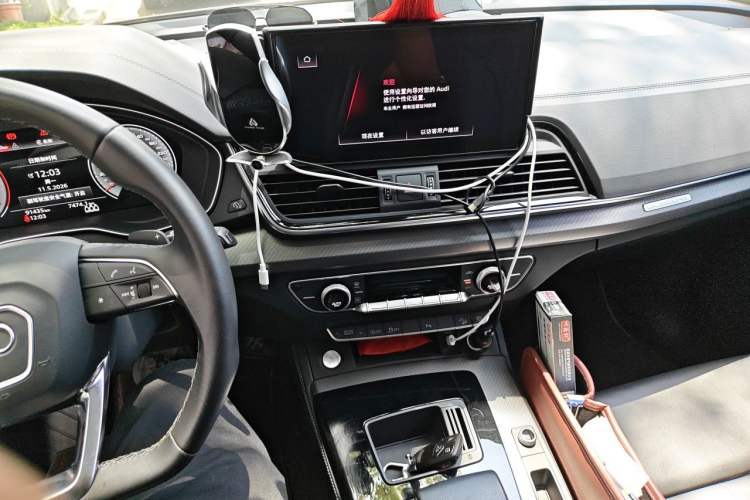 Used Audi Q5L 2022 40T RS Package Performance Model Audio And AC Panel
