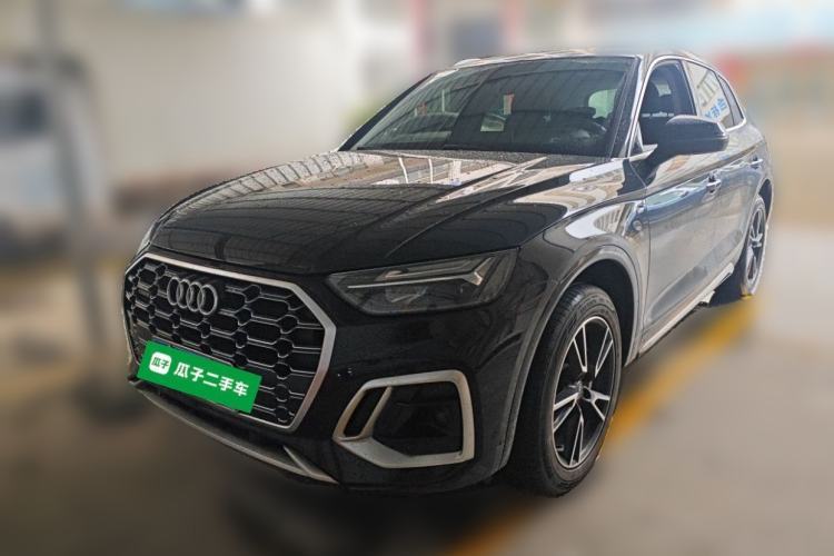 Used Audi Q5L 2022 40T Fashionable and Dynamic Model Guazi used car, China used car export, Used car for sale, Used cars, Cheapest cars for sale