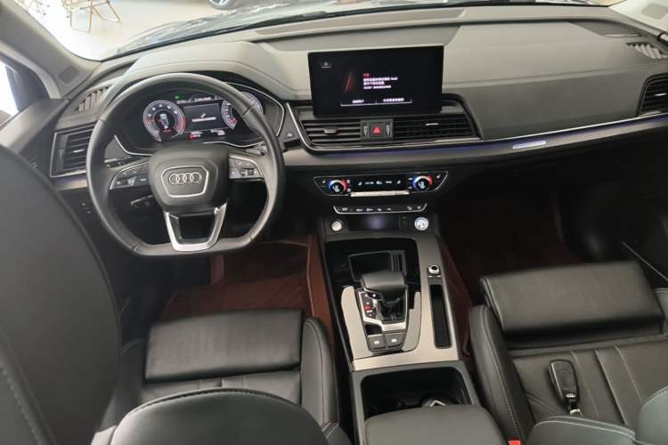 Used Audi Q5L 2022 45T Luxury Dynamic Model Center Console