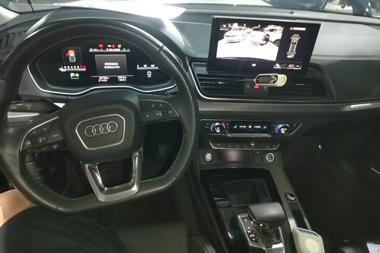 Used Audi Q5L 2022 Updated 45T Luxury Dynamic Version Center Console