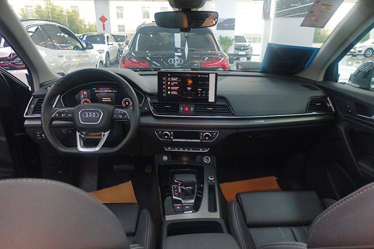 Used Audi Q5L 2022 Updated 40T Luxury Dynamic Edition Center Console