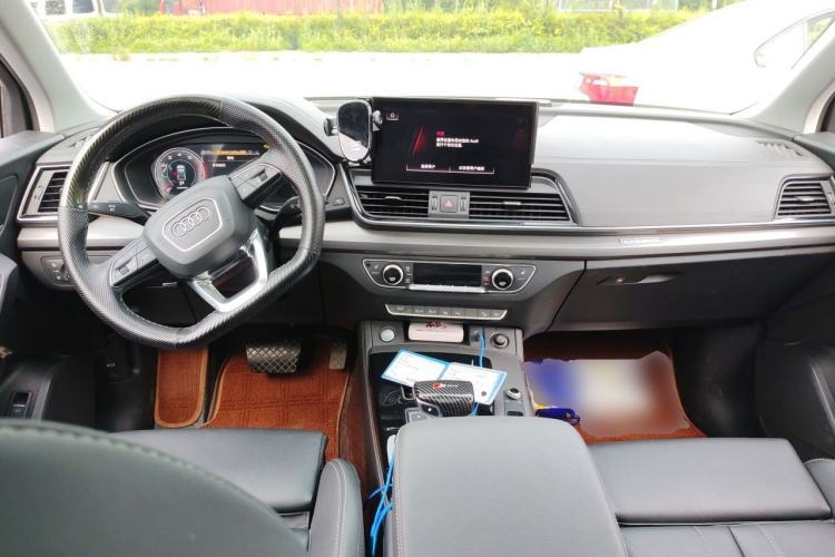 Used Audi Q5L 2022 Updated 40T Luxury Dynamic Edition Center Console