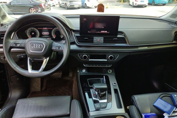 Used Audi Q5L 2022 Updated 45T Luxury Dynamic Version Center Console