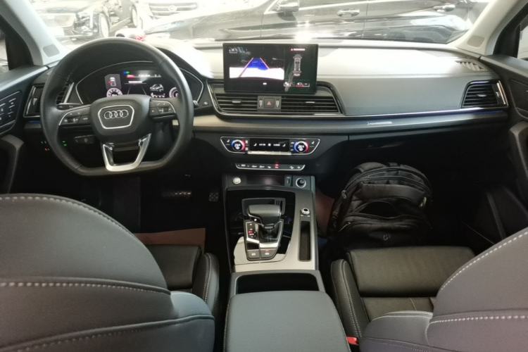 Used Audi Q5L 2022 Updated 45T Luxury Dynamic Version Center Console