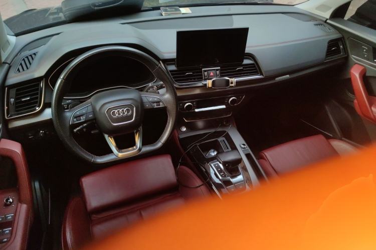Used Audi Q5L 2022 45T Luxury Dynamic Model Center Console