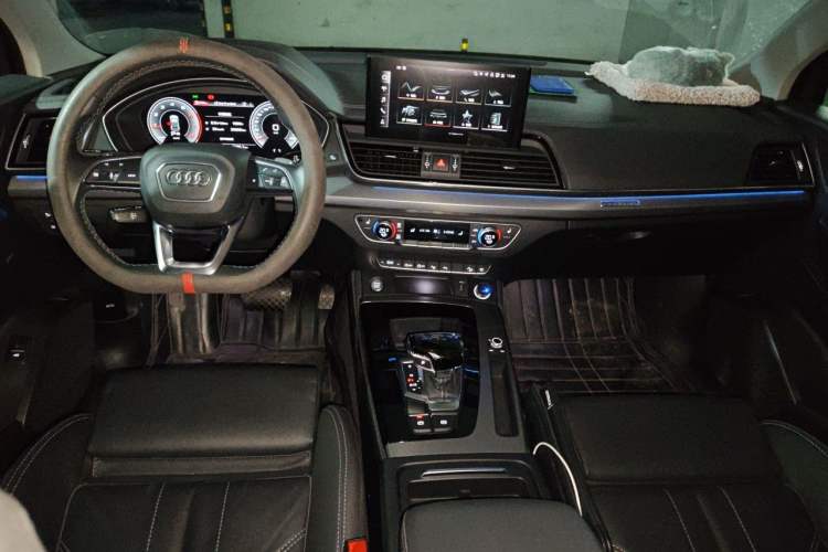 Used Audi Q5L 2022 Updated 40T Luxury Dynamic Edition Center Console