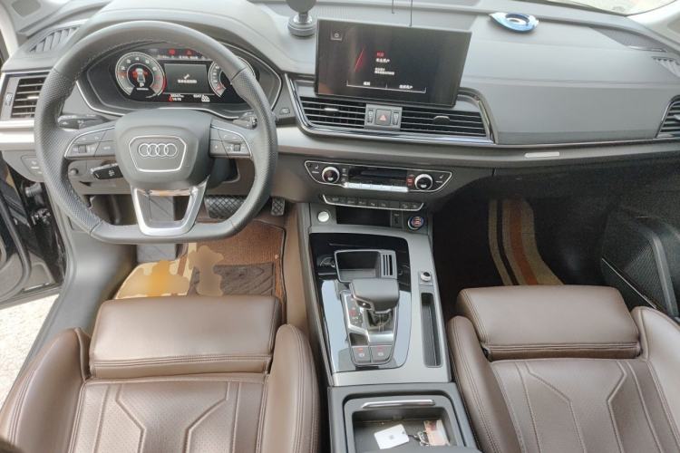 Used Audi Q5L 2022 Updated 45T Luxury Dynamic Version Center Console