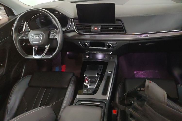 Used Audi Q5L 2022 Updated 40T Luxury Dynamic Edition Center Console