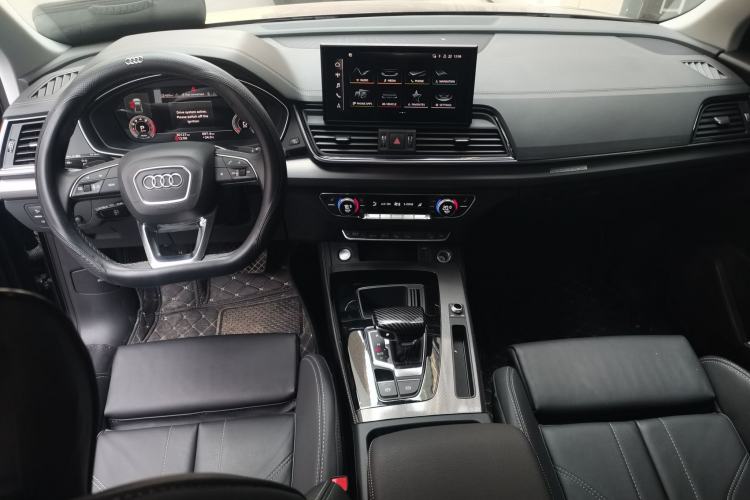 Used Audi Q5L 2022 Updated 40T Luxury Dynamic Edition Center Console