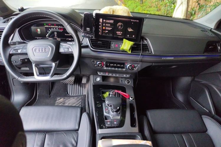 Used Audi Q5L 2022 Updated 45T Luxury Dynamic Version Center Console
