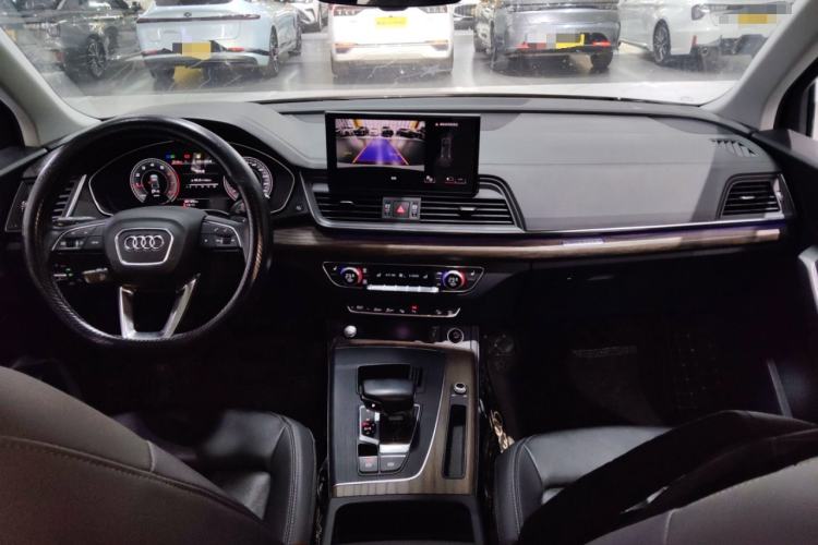 Used Audi Q5L 2022 Updated Version 40T Luxury Elegant Edition Center Console