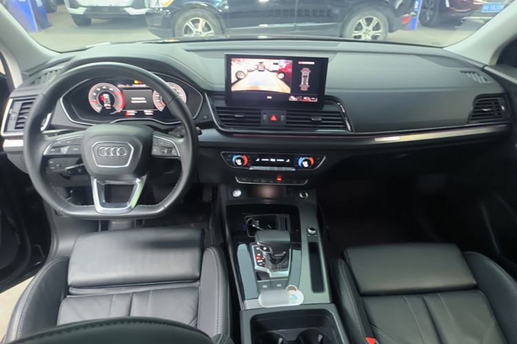 Used Audi Q5L 2022 Updated 40T Luxury Dynamic Edition Center Console