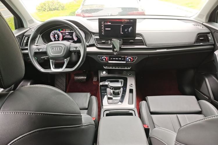 Used Audi Q5L 2022 Updated 45T Luxury Dynamic Version Center Console