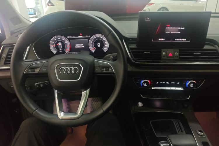 Used Audi Q5L 2022 Updated 45T Prestige Dynamic Edition Center Console