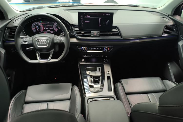 Used Audi Q5L 2022 40T Luxury Dynamic Model Center Console