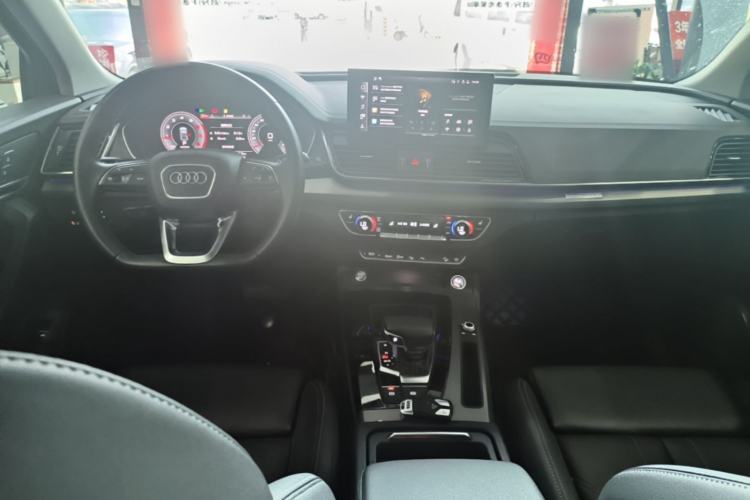 Used Audi Q5L 2022 40T Luxury Dynamic Model Center Console