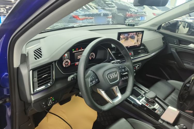 Used Audi Q5L 2022 45T Luxury Dynamic Model Center Console