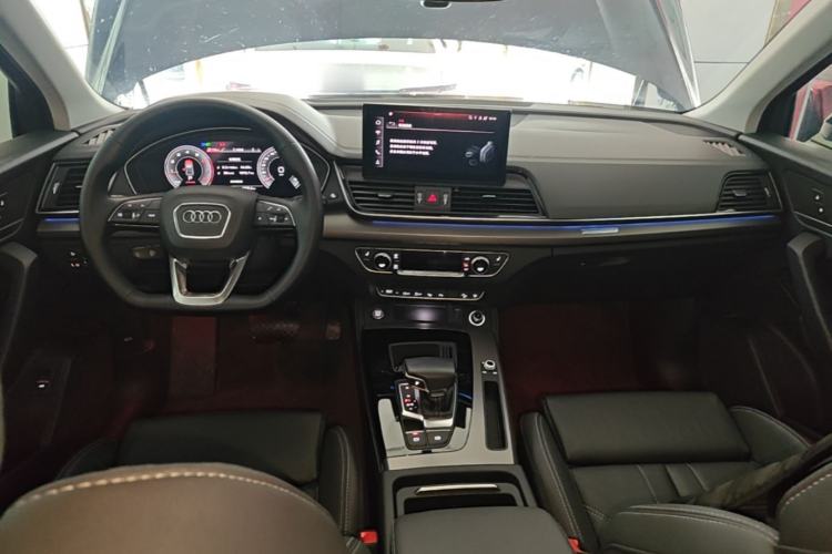 Used Audi Q5L 2022 Updated 40T Luxury Dynamic Edition Center Console