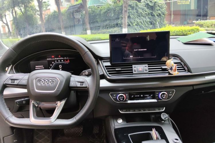 Used Audi Q5L 2022 Updated 45T Luxury Dynamic Version Center Console