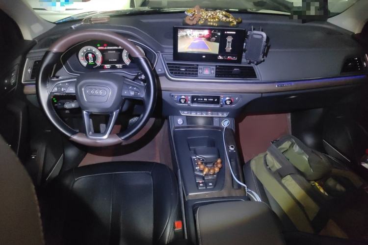 Used Audi Q5L 2022 45T Luxury Elegant Model Center Console