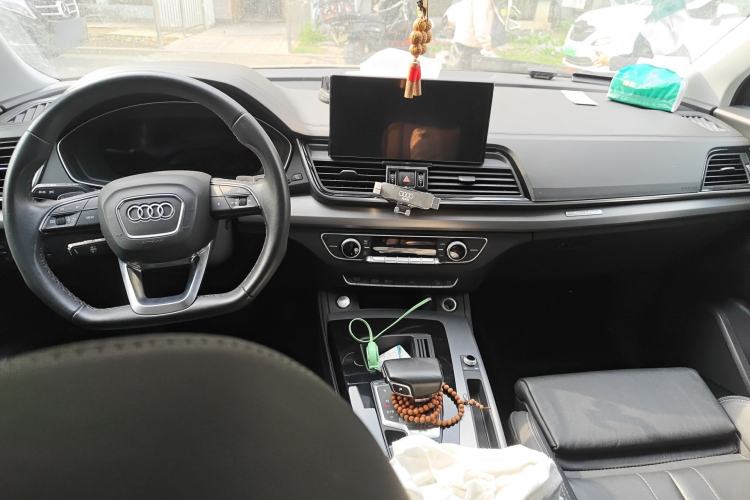 Used Audi Q5L 2022 Updated Version 40T Luxury Elegant Edition Center Console