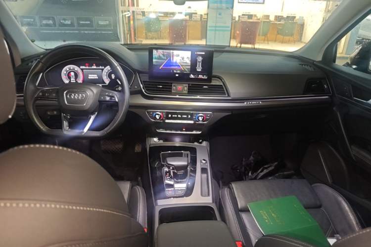 Used Audi Q5L 2022 Updated 40T Luxury Dynamic Edition Center Console