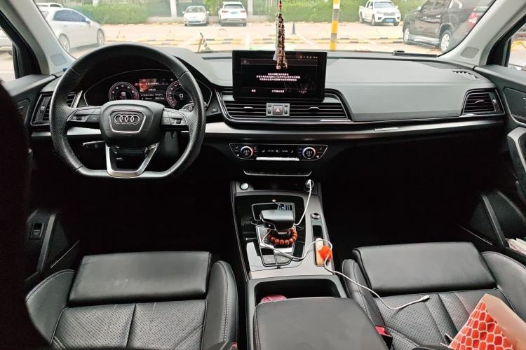 Used Audi Q5L 2022 45T Luxury Dynamic Model Center Console