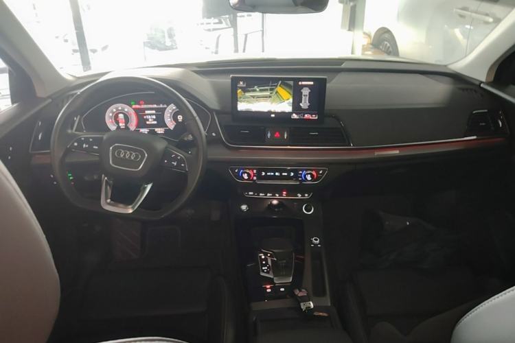 Used Audi Q5L 2022 Updated 40T Luxury Dynamic Edition Center Console