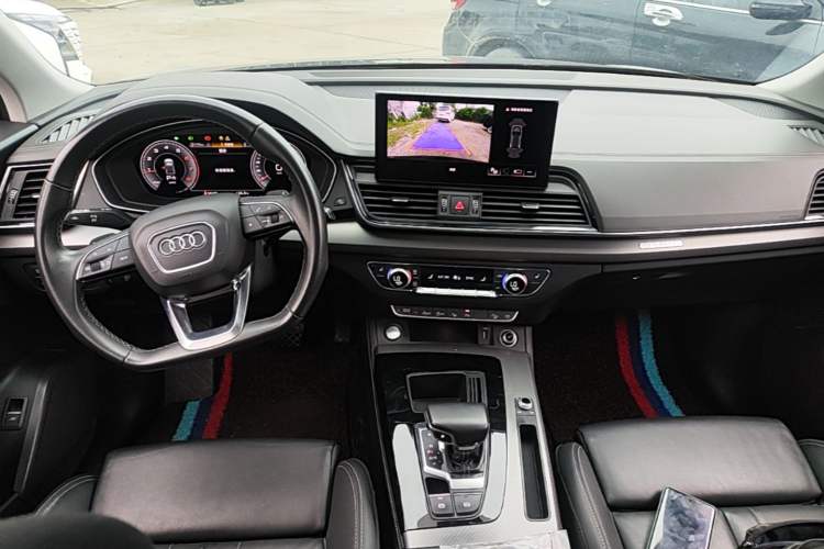 Used Audi Q5L 2022 Updated 40T Luxury Dynamic Edition Center Console