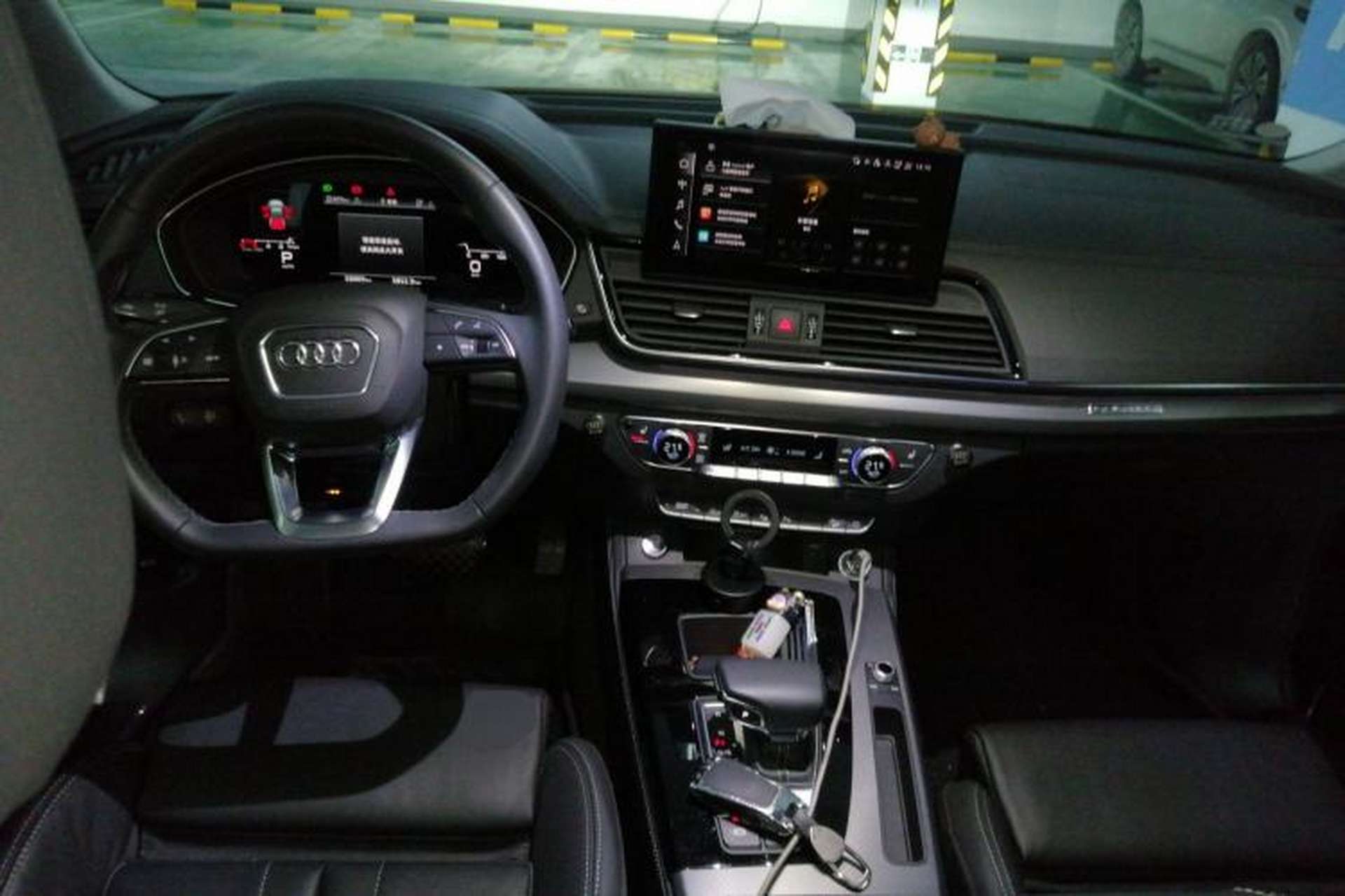 Used Audi Q5L 2022 Updated Version 40T Luxury Elegant Edition Center Console