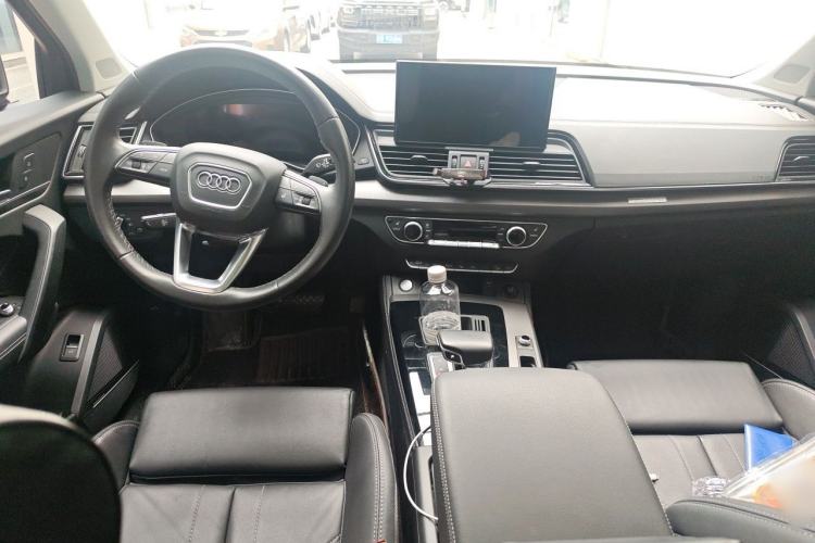 Used Audi Q5L 2022 Updated 40T Luxury Dynamic Edition Center Console