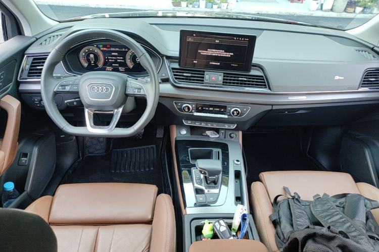 Used Audi Q5L 2022 Updated 40T Luxury Dynamic Edition Center Console