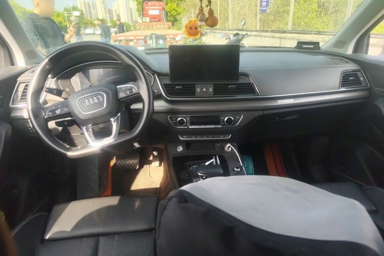 Used Audi Q5L 2022 45T Luxury Dynamic Model Center Console
