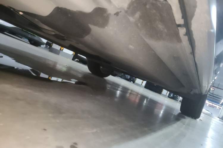 Used Audi Q5L 2022 40T Luxury Dynamic Model Chassis Front Left