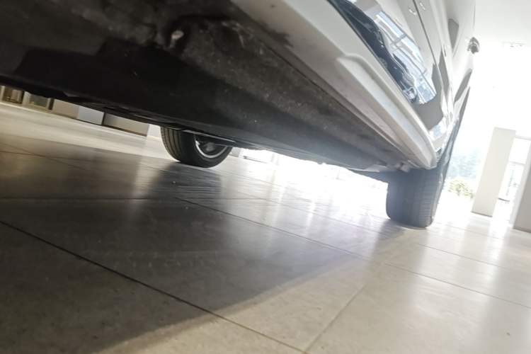 Used Audi Q5L 2022 40T Luxury Dynamic Model Chassis Front Left