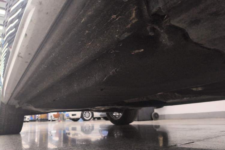 Used Audi Q5L 2022 40T Luxury Elegant Model Chassis Front Right