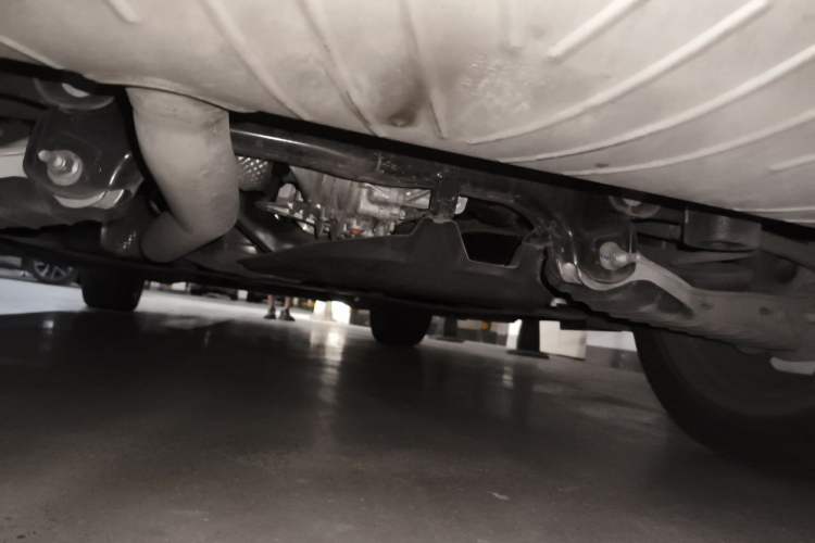 Used Audi Q5L 2022 40T Luxury Dynamic Model Chassis Rear