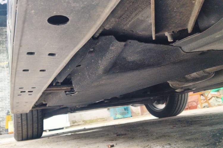Used Audi Q5L 2022 45T Luxury Elegant Model Chassis Rear Left