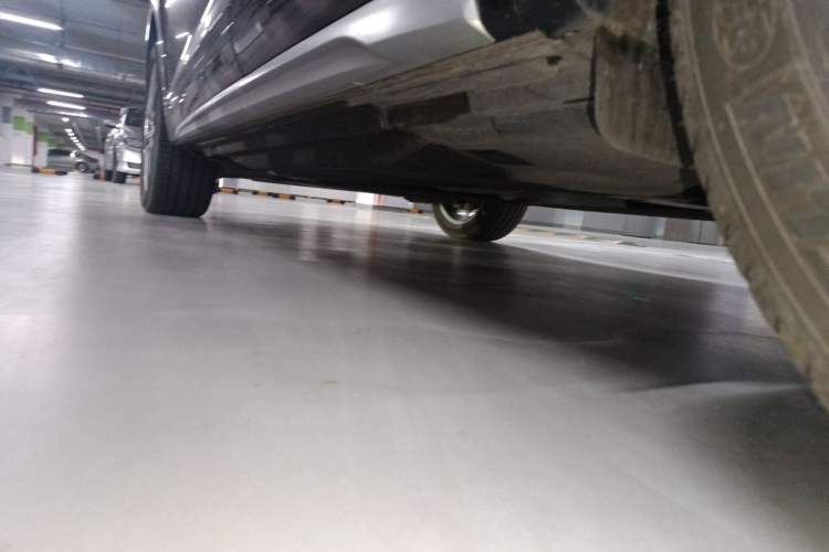 Used Audi Q5L 2022 40T Fashionable and Elegant Model Chassis Rear Left