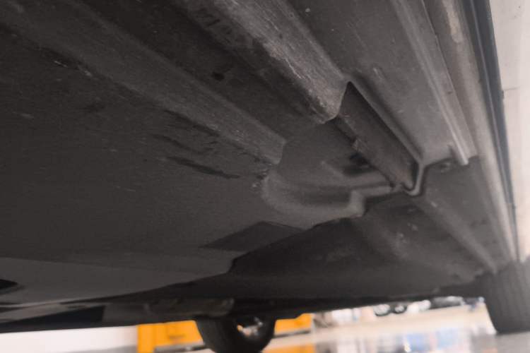 Used Audi Q5L 2022 40T Luxury Elegant Model Chassis Rear Right