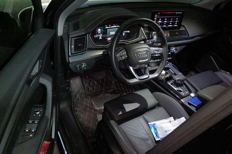 Used Audi Q5L 2022 Updated 40T Luxury Dynamic Edition Driver Seat