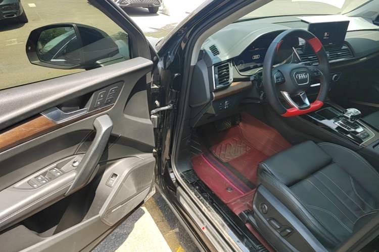 Used Audi Q5L 2022 Updated 45T Luxury Dynamic Version Driver Seat