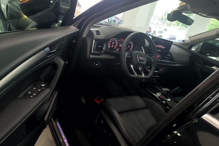 Used Audi Q5L 2022 Updated 45T Luxury Dynamic Version Driver Seat