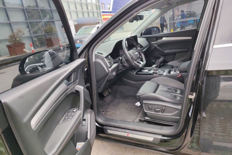 Used Audi Q5L 2022 40T Fashionable and Dynamic Model Driver Seat