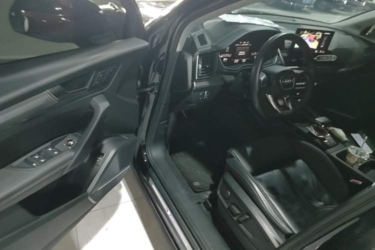 Used Audi Q5L 2022 Updated 45T Luxury Dynamic Version Driver Seat