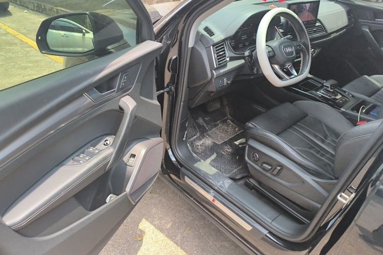 Used Audi Q5L 2022 40T Luxury Dynamic Model Driver Seat